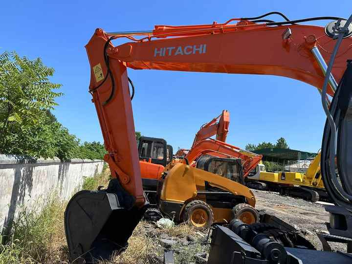 Used Wheel Excavator Hitachi ZX 130W Made in Japan 13ton Hitachi Zx130w Wheel Excavator Price Used Hitachi Zx130 Excavator SALE - מחפר: תמונה 3 Used Wheel Excavator Hitachi ZX 130W Made in Japan 13ton Hitachi Zx130w Wheel Excavator Price Used Hitachi Zx130 Excavator SALE - מחפר: תמונה 3