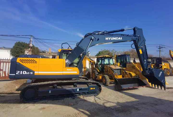 Used Wheel Excavator hyundai 210w-9 for Sale Good Condition Wheel Excavator - מחפר סורק: תמונה 2 Used Wheel Excavator hyundai 210w-9 for Sale Good Condition Wheel Excavator - מחפר סורק: תמונה 2
