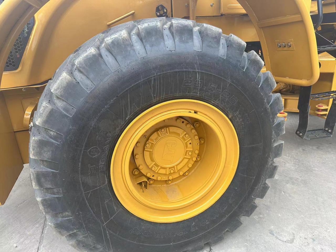 WHEEL LOADER Used Caterpillar 966h Loader for Sale Lots of Heavy Equipment in Stock Wight 5tons Wheel Loader - מעמיס גלגלים: תמונה 4 WHEEL LOADER Used Caterpillar 966h Loader for Sale Lots of Heavy Equipment in Stock Wight 5tons Wheel Loader - מעמיס גלגלים: תמונה 4