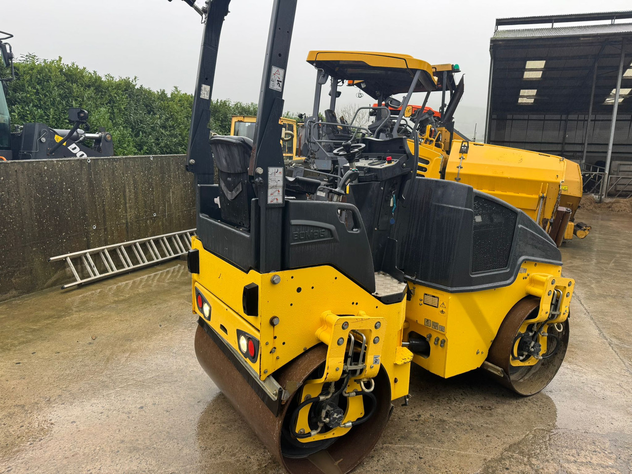 BOMAG BW120AD-5 - רולר כביש: תמונה 4 BOMAG BW120AD-5 - רולר כביש: תמונה 4