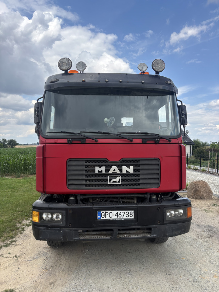 MAN F2000 27.464 6X4 - משאית עם שלדת תא: תמונה 2 MAN F2000 27.464 6X4 - משאית עם שלדת תא: תמונה 2