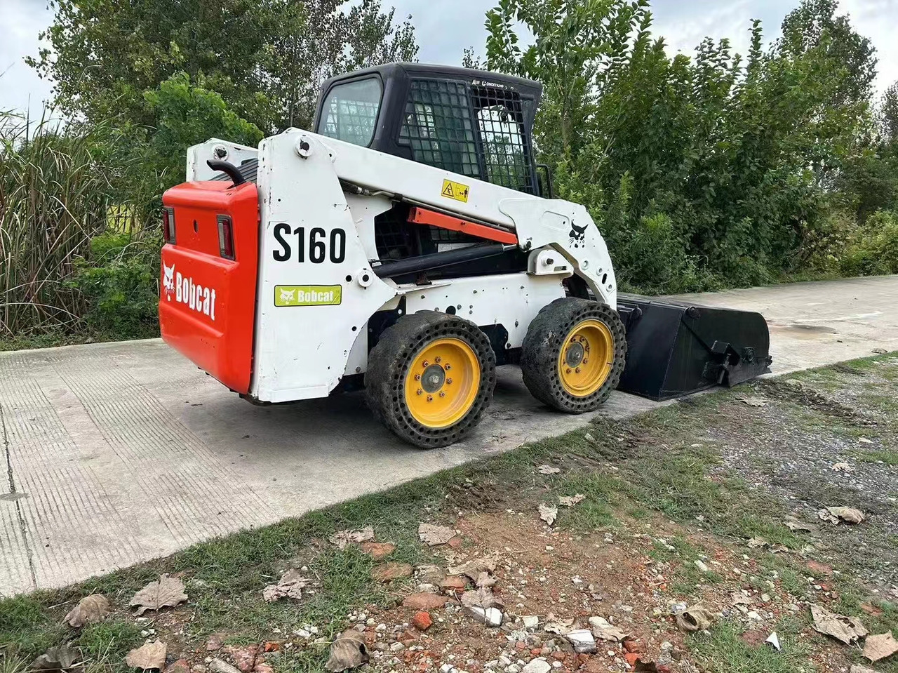BOBCAT S160 - מעמיס היגוי החלקה: תמונה 1 BOBCAT S160 - מעמיס היגוי החלקה: תמונה 1