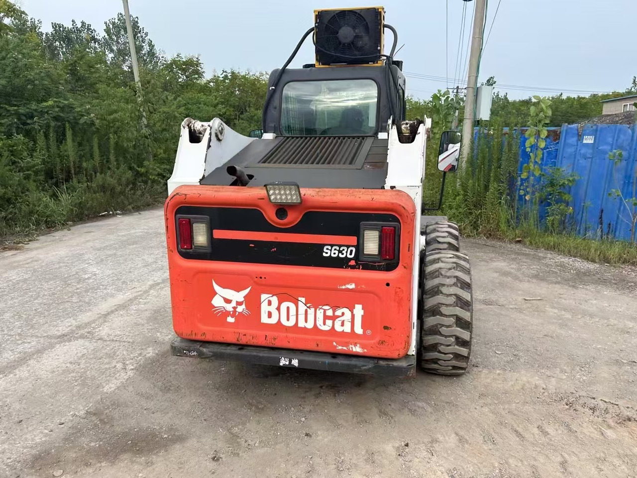 BOBCAT S630 - מעמיס היגוי החלקה: תמונה 2 BOBCAT S630 - מעמיס היגוי החלקה: תמונה 2