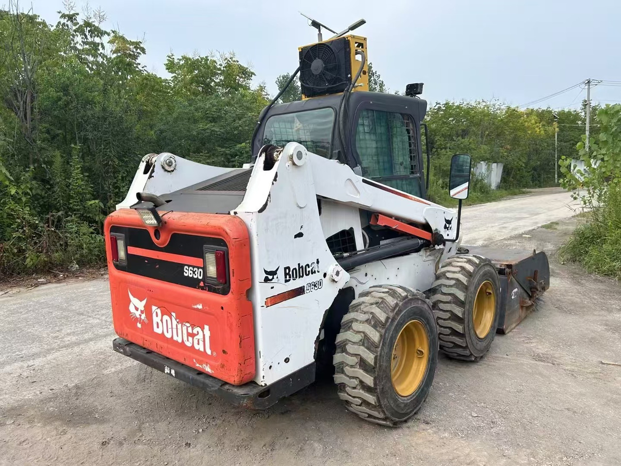 BOBCAT S630 - מעמיס היגוי החלקה: תמונה 3 BOBCAT S630 - מעמיס היגוי החלקה: תמונה 3