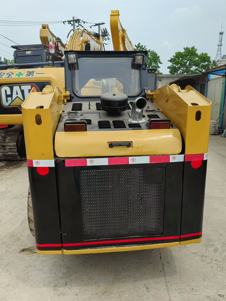 CATERPILLAR 226B - מעמיס היגוי החלקה: תמונה 3 CATERPILLAR 226B - מעמיס היגוי החלקה: תמונה 3