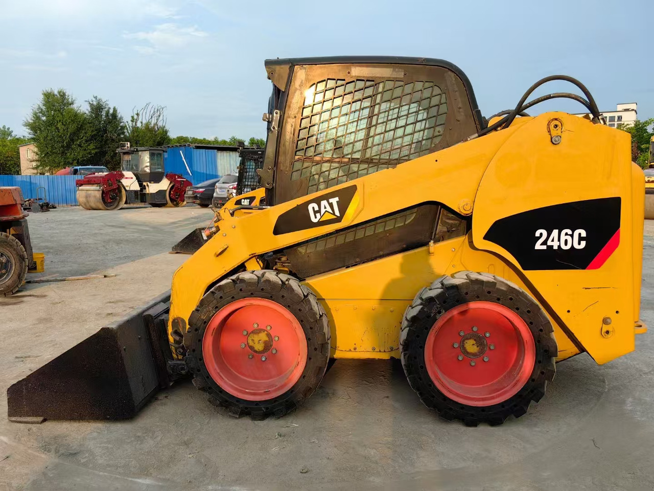 CATERPILLAR 246C - מעמיס היגוי החלקה: תמונה 1 CATERPILLAR 246C - מעמיס היגוי החלקה: תמונה 1