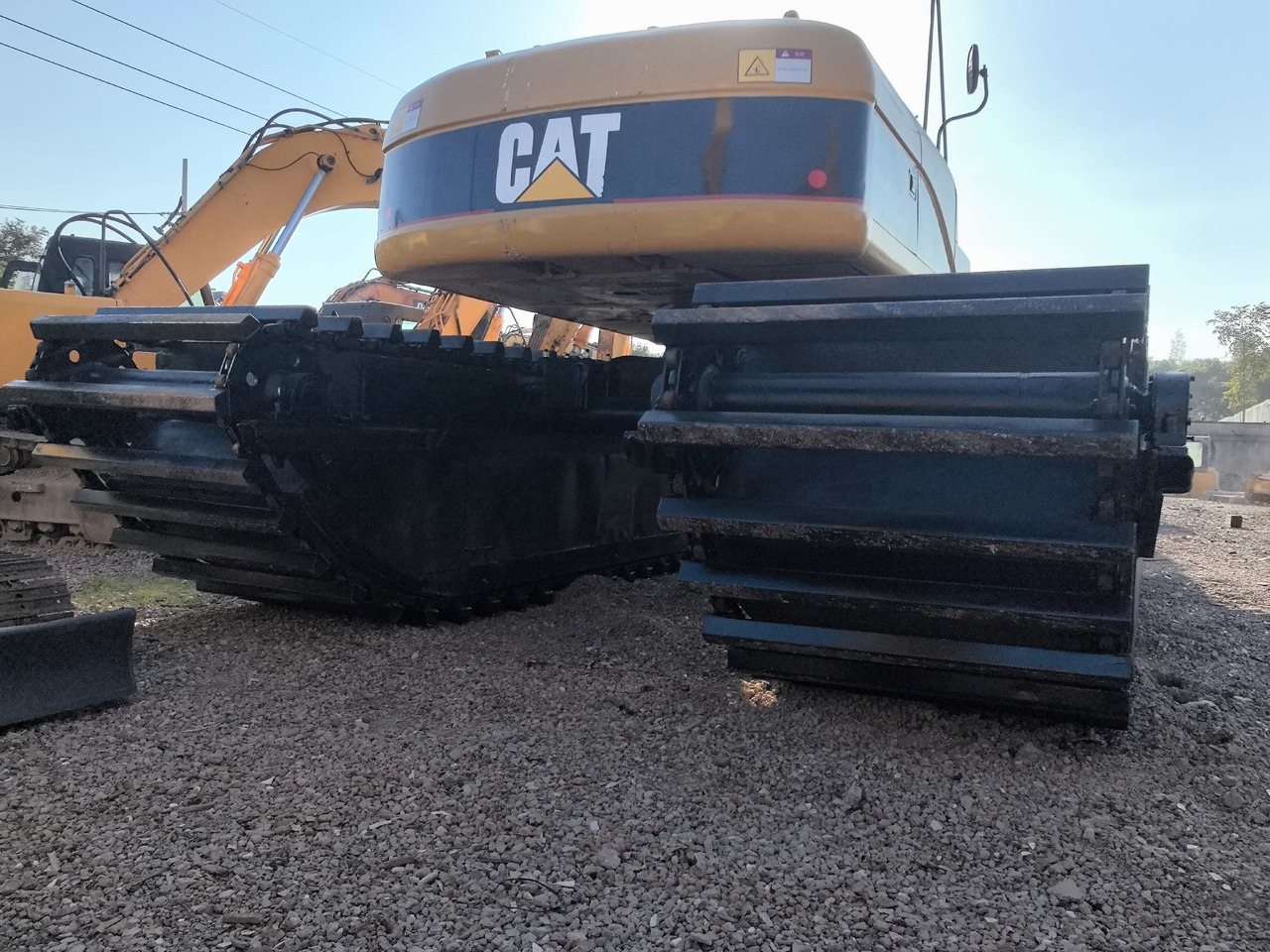 CATERPILLAR 320C - מחפר אמפיבי: תמונה 3 CATERPILLAR 320C - מחפר אמפיבי: תמונה 3