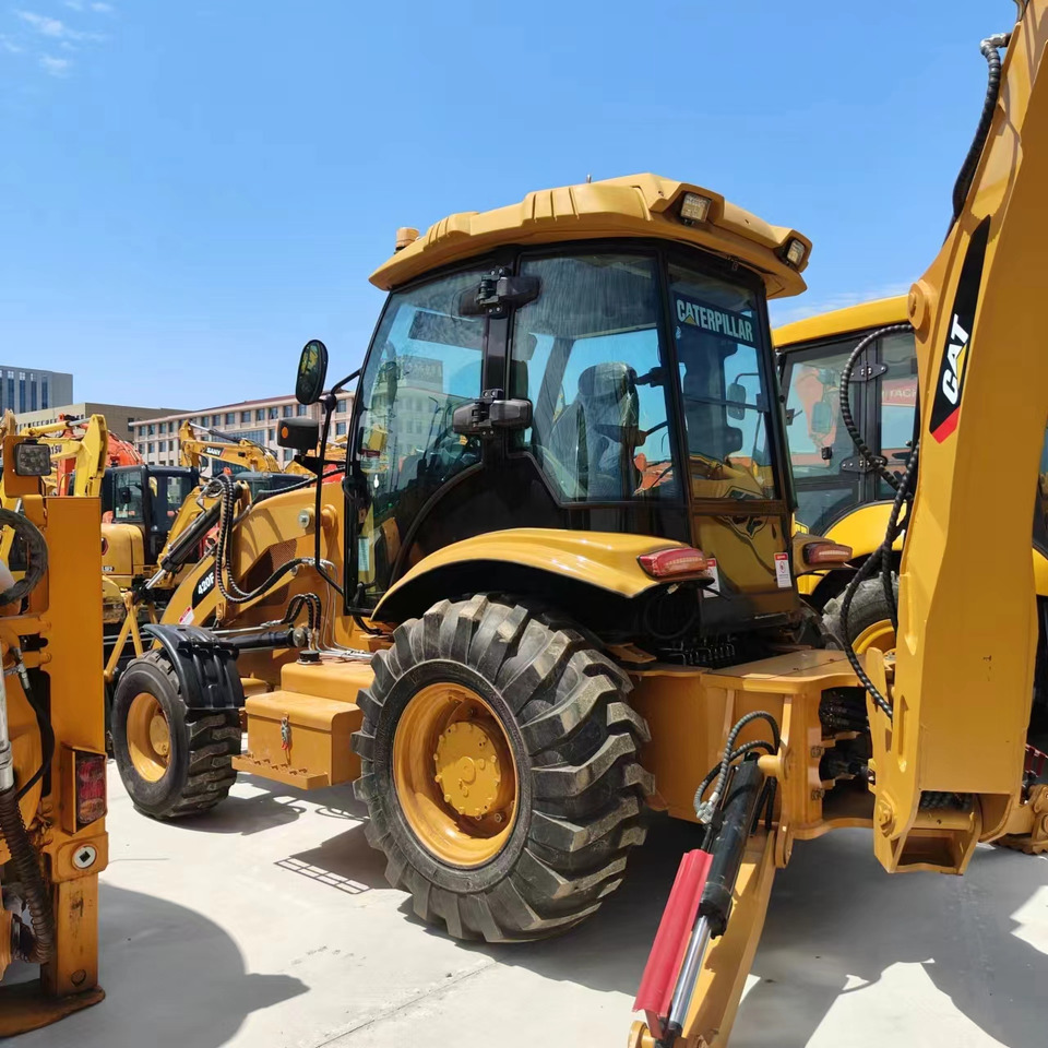 CATERPILLAR 420F - מחפרון: תמונה 2 CATERPILLAR 420F - מחפרון: תמונה 2