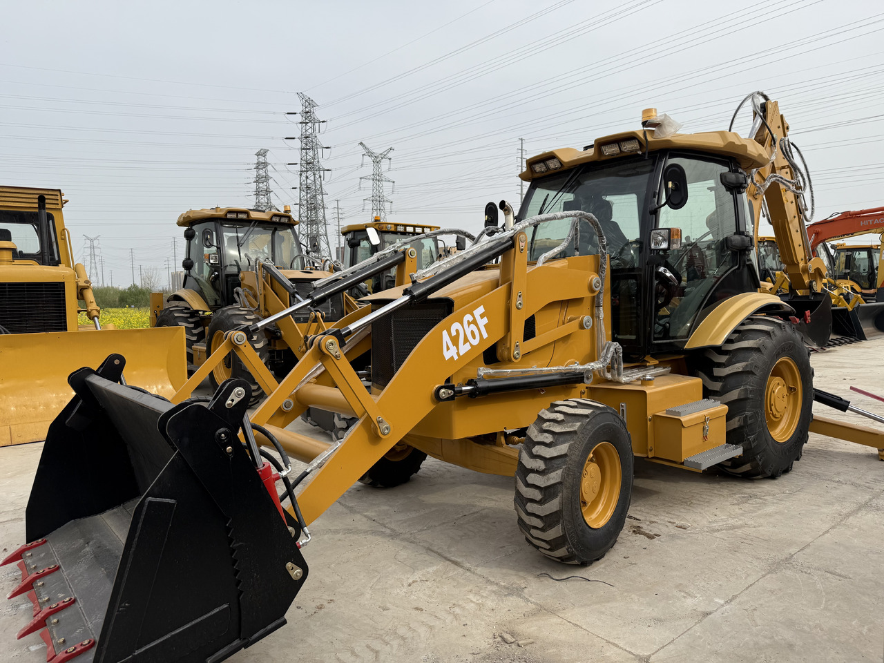 CATERPILLAR 426F - מחפרון: תמונה 3 CATERPILLAR 426F - מחפרון: תמונה 3
