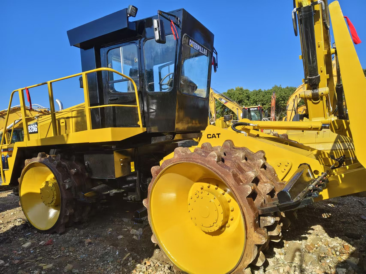 CATERPILLAR 826G - רולר כביש: תמונה 4 CATERPILLAR 826G - רולר כביש: תמונה 4