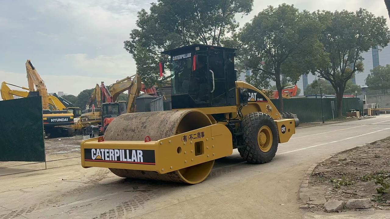 CATERPILLAR CS683E - רולר כביש: תמונה 5 CATERPILLAR CS683E - רולר כביש: תמונה 5