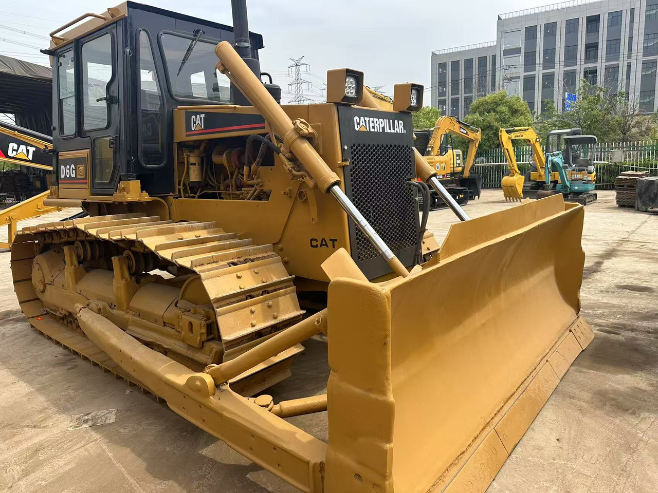 CATERPILLAR D6G - דחפור: תמונה 1 CATERPILLAR D6G - דחפור: תמונה 1