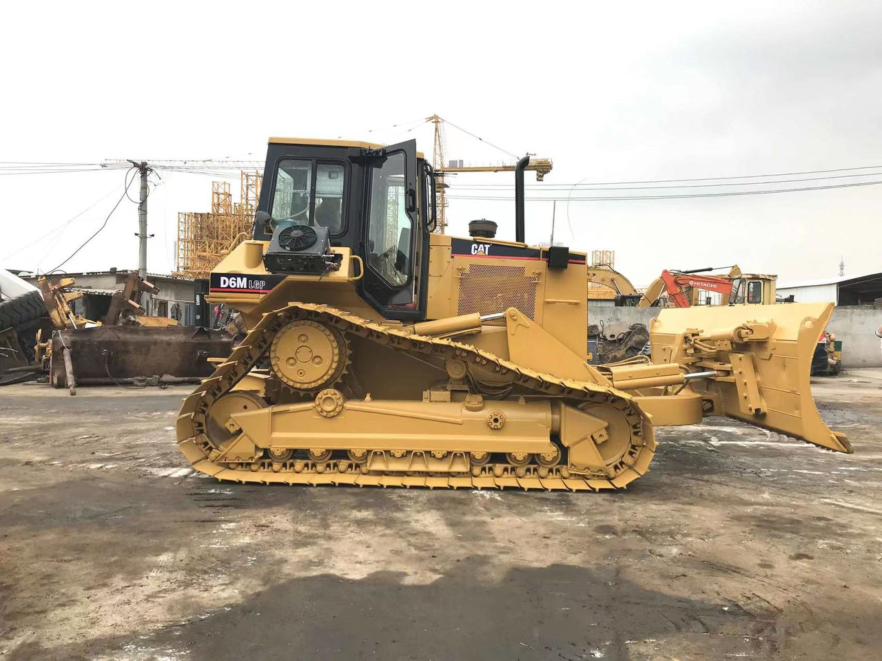 CATERPILLAR D6M - דחפור: תמונה 1 CATERPILLAR D6M - דחפור: תמונה 1