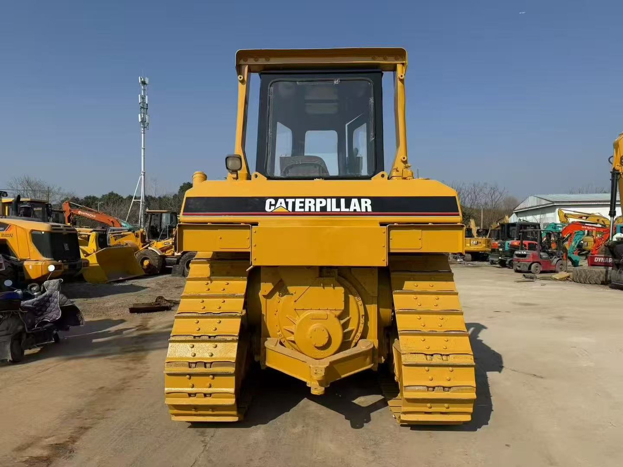 CATERPILLAR D6R - דחפור: תמונה 4 CATERPILLAR D6R - דחפור: תמונה 4