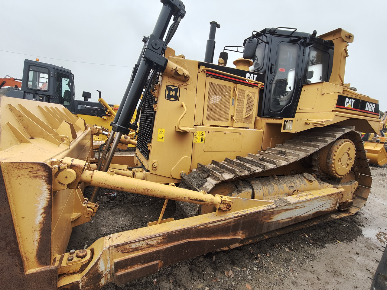 CATERPILLAR D8R - דחפור: תמונה 5 CATERPILLAR D8R - דחפור: תמונה 5