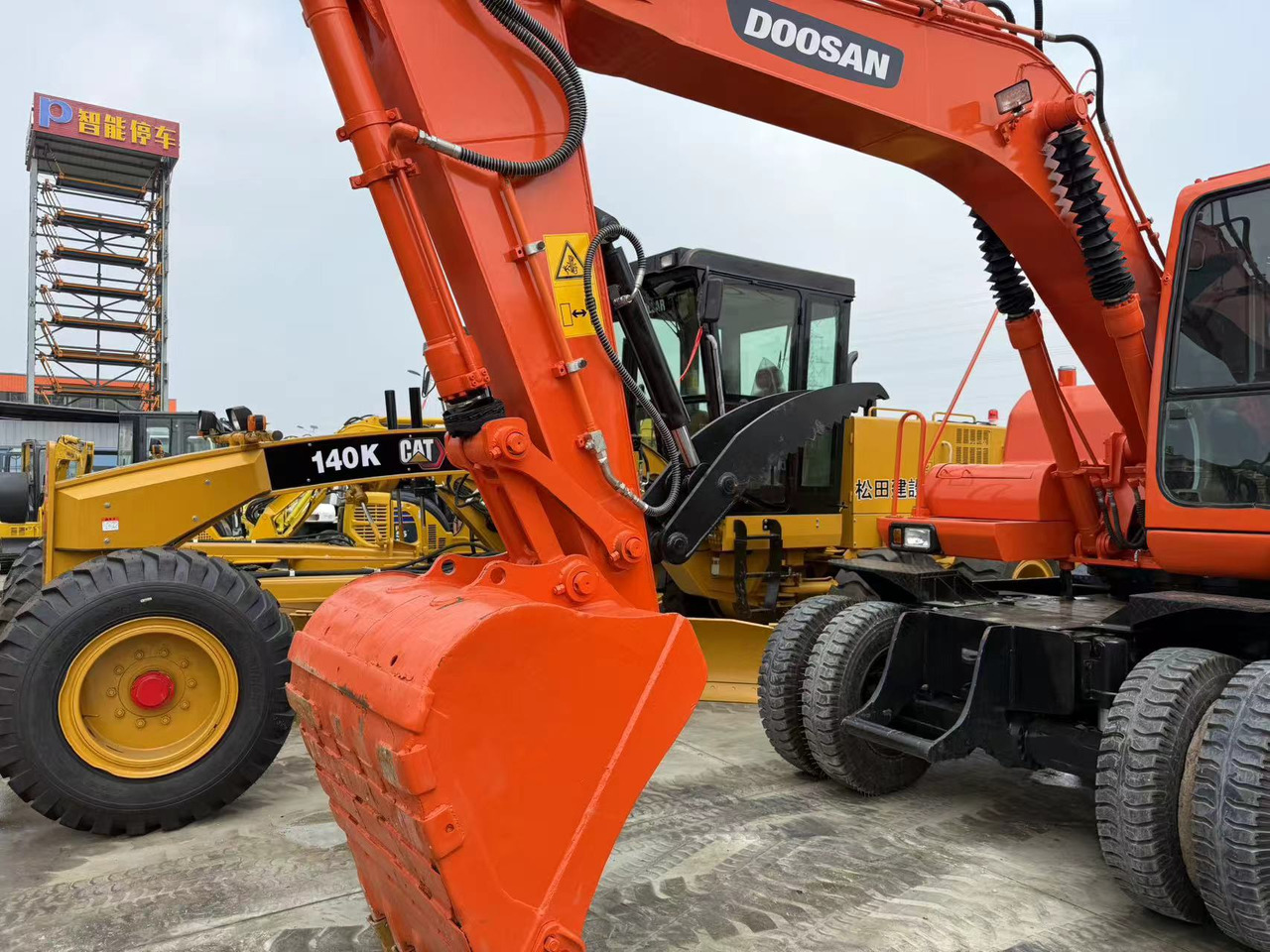 DOOSAN DH150W-7 - מחפר גלגלים: תמונה 2 DOOSAN DH150W-7 - מחפר גלגלים: תמונה 2