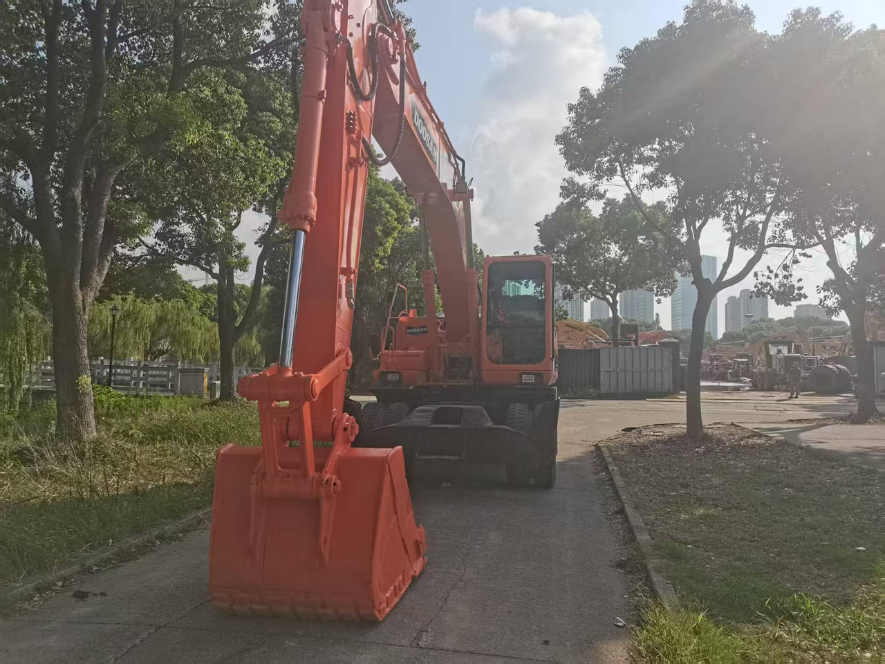 DOOSAN DH210W-9C - מחפר גלגלים: תמונה 1 DOOSAN DH210W-9C - מחפר גלגלים: תמונה 1