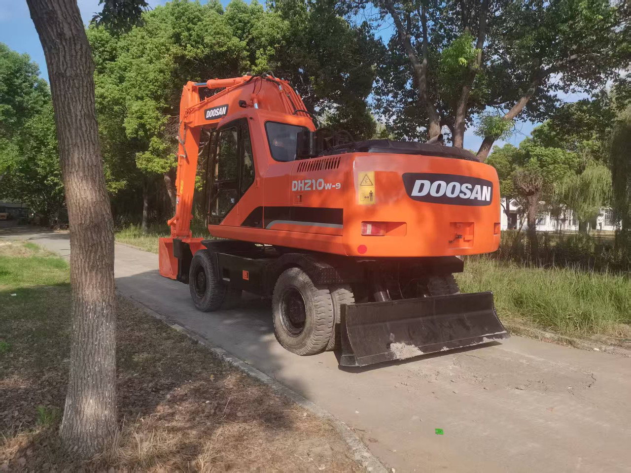 DOOSAN DH210W-9C - מחפר גלגלים: תמונה 3 DOOSAN DH210W-9C - מחפר גלגלים: תמונה 3