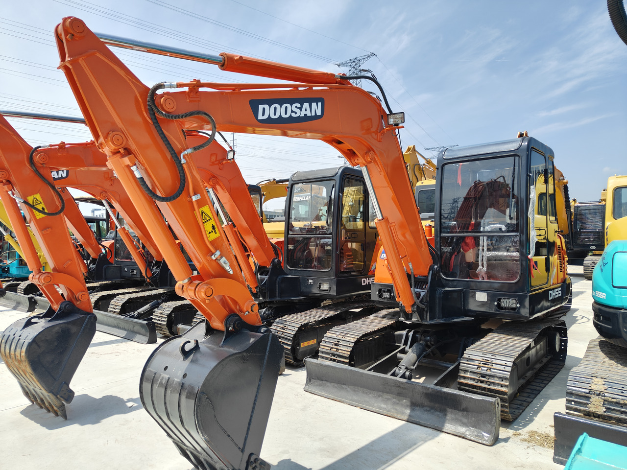 DOOSAN DH55 - מחפר סורק: תמונה 1 DOOSAN DH55 - מחפר סורק: תמונה 1