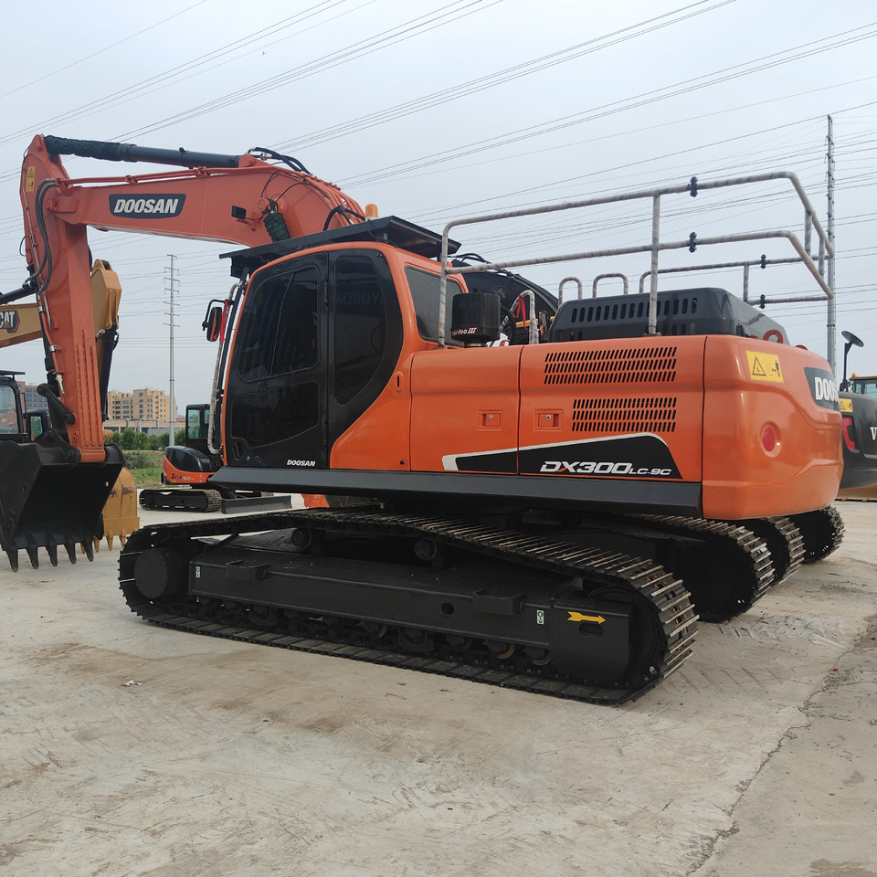DOOSAN DX300LC-9C - מחפר סורק: תמונה 2 DOOSAN DX300LC-9C - מחפר סורק: תמונה 2