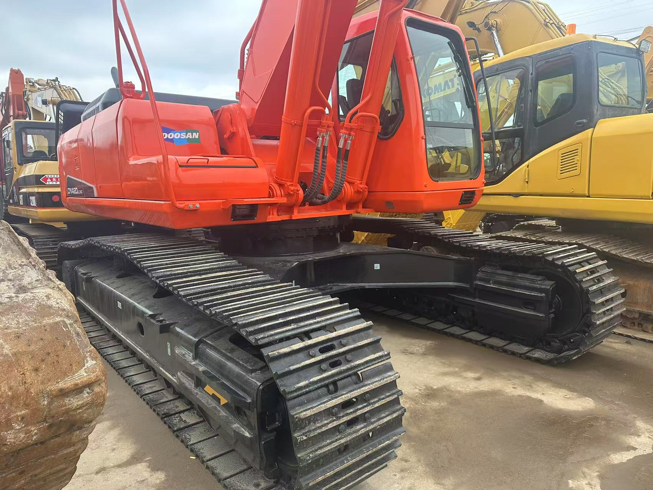DOOSAN DX420LC-9C - מחפר סורק: תמונה 3 DOOSAN DX420LC-9C - מחפר סורק: תמונה 3