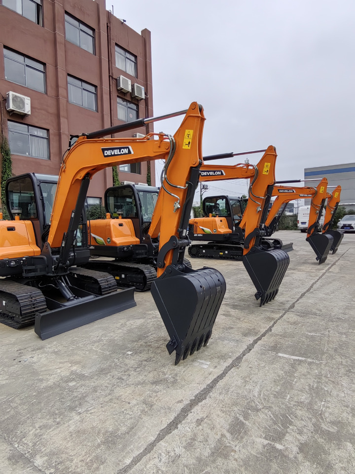 DOOSAN DX60E-10N - מחפר סורק: תמונה 1 DOOSAN DX60E-10N - מחפר סורק: תמונה 1