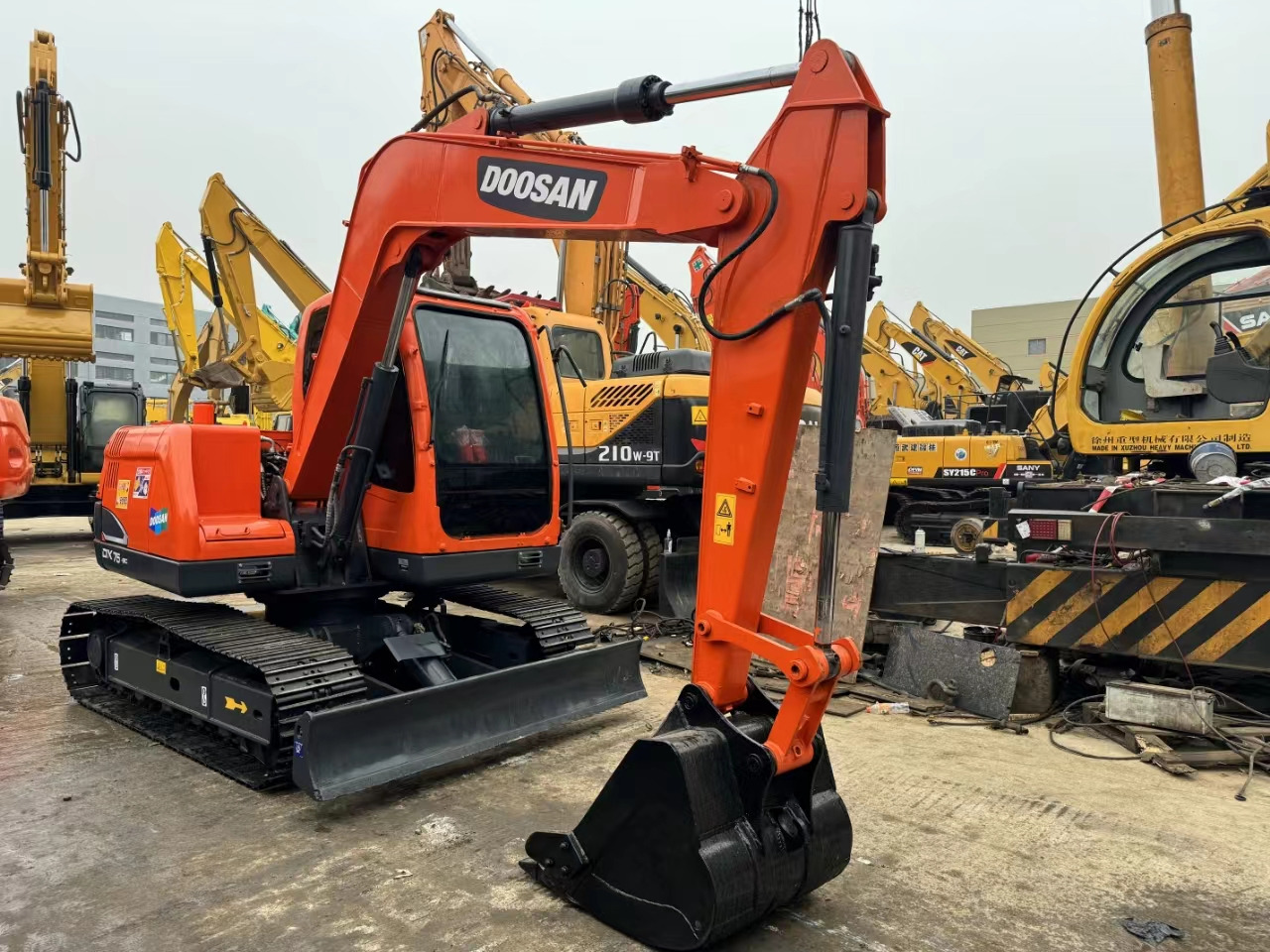 DOOSAN DX75-9C - מחפר סורק: תמונה 1 DOOSAN DX75-9C - מחפר סורק: תמונה 1