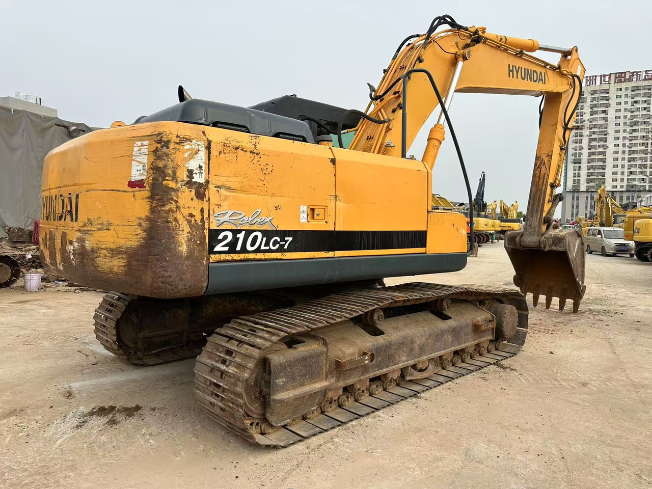 HYUNDAI R210LC-7 - מחפר סורק: תמונה 3 HYUNDAI R210LC-7 - מחפר סורק: תמונה 3