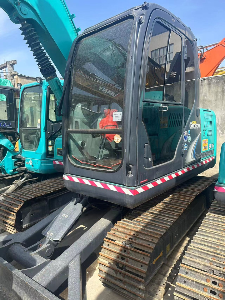 KOBELCO SK75 - מיני מחפר: תמונה 4 KOBELCO SK75 - מיני מחפר: תמונה 4