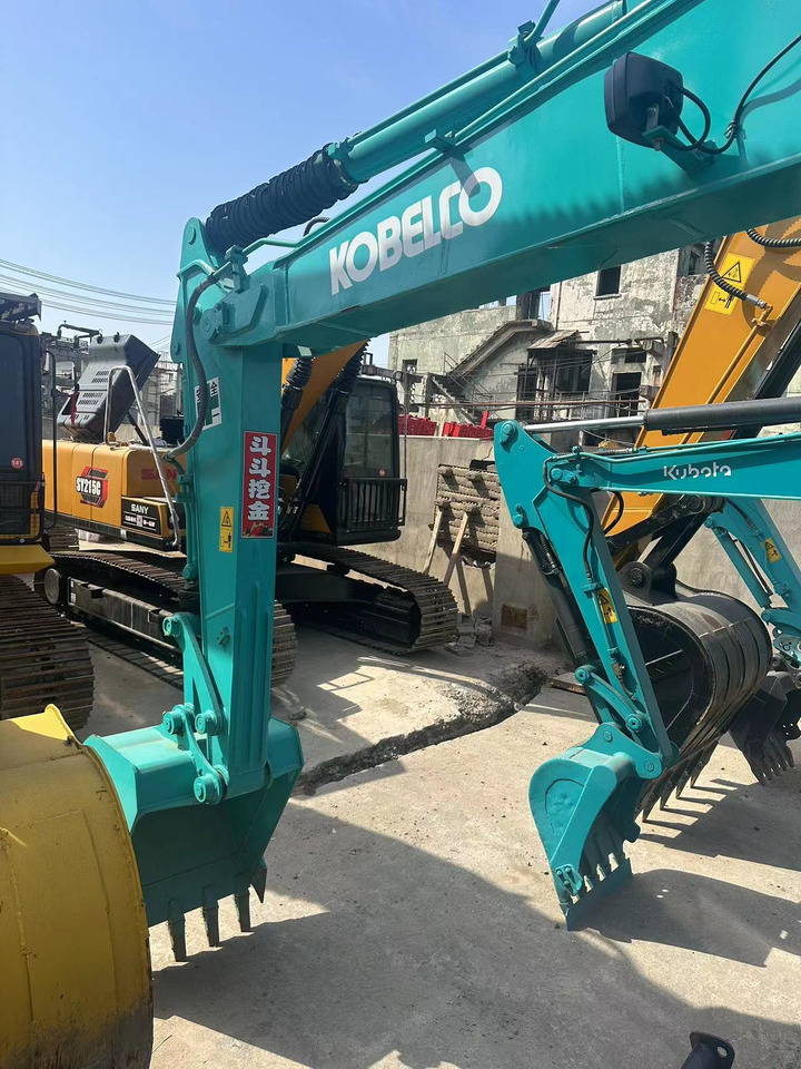 KOBELCO SK75 - מיני מחפר: תמונה 2 KOBELCO SK75 - מיני מחפר: תמונה 2