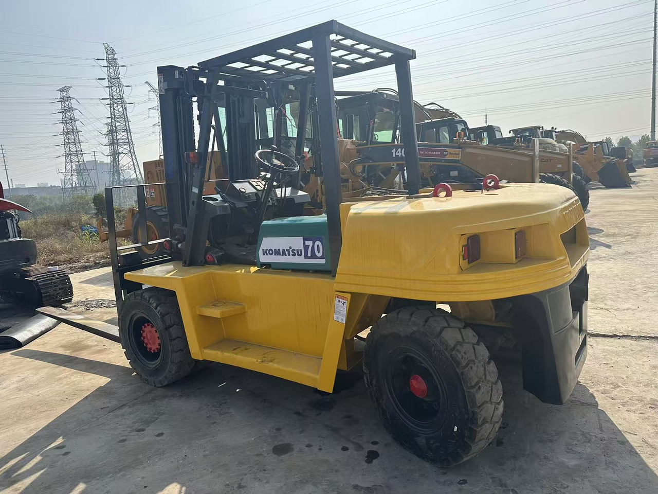 KOMATSU 7-ton - מלגזת סולר: תמונה 1 KOMATSU 7-ton - מלגזת סולר: תמונה 1
