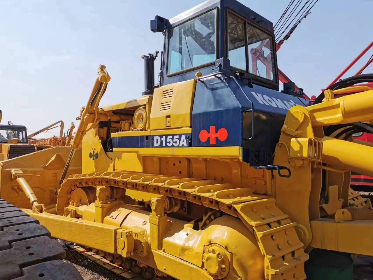 KOMATSU D155A-2 - דחפור: תמונה 1 KOMATSU D155A-2 - דחפור: תמונה 1