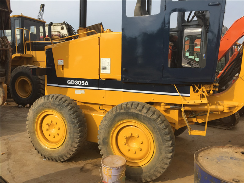 KOMATSU GD305 - מפלסת: תמונה 4 KOMATSU GD305 - מפלסת: תמונה 4
