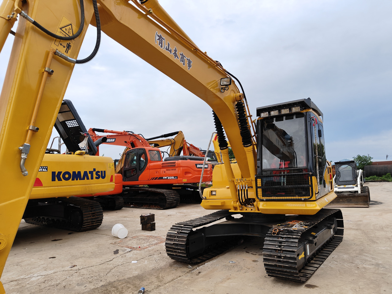 KOMATSU PC130-7 - מחפר סורק: תמונה 4 KOMATSU PC130-7 - מחפר סורק: תמונה 4