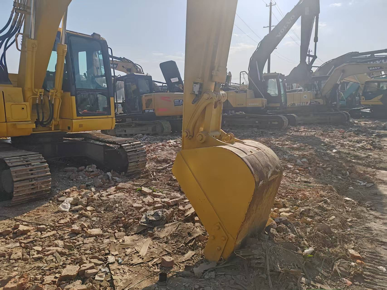 KOMATSU PC138US-8 - מחפר סורק: תמונה 3 KOMATSU PC138US-8 - מחפר סורק: תמונה 3