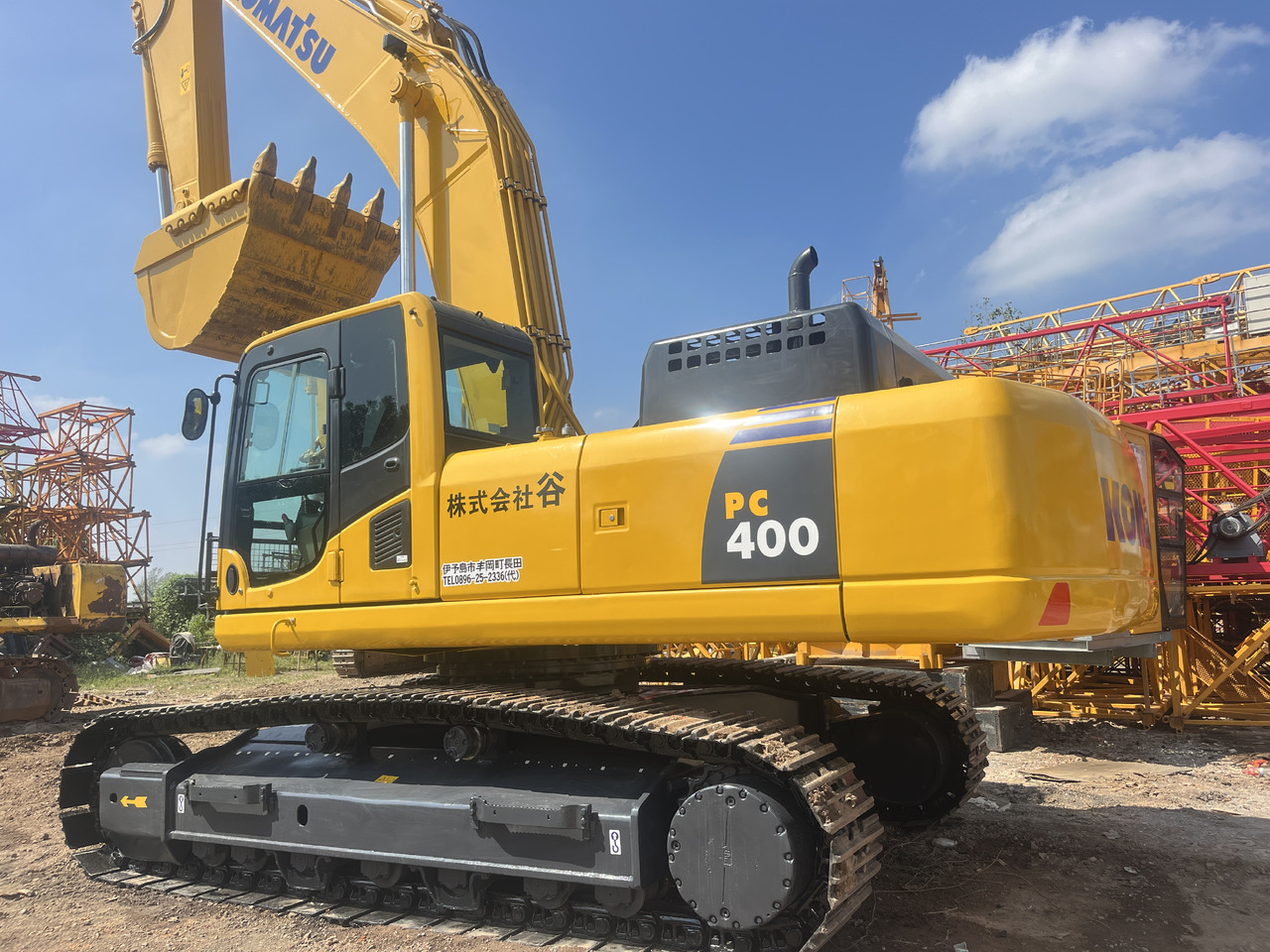 KOMATSU PC400-8R - מחפר סורק: תמונה 1 KOMATSU PC400-8R - מחפר סורק: תמונה 1