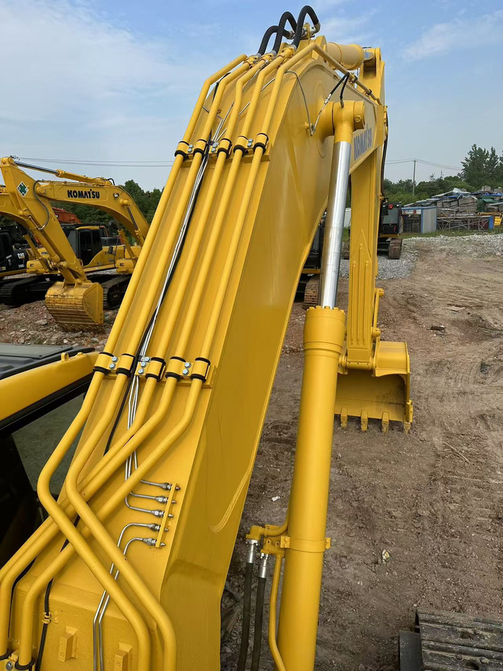 KOMATSU PC450-7 - מחפר סורק: תמונה 3 KOMATSU PC450-7 - מחפר סורק: תמונה 3