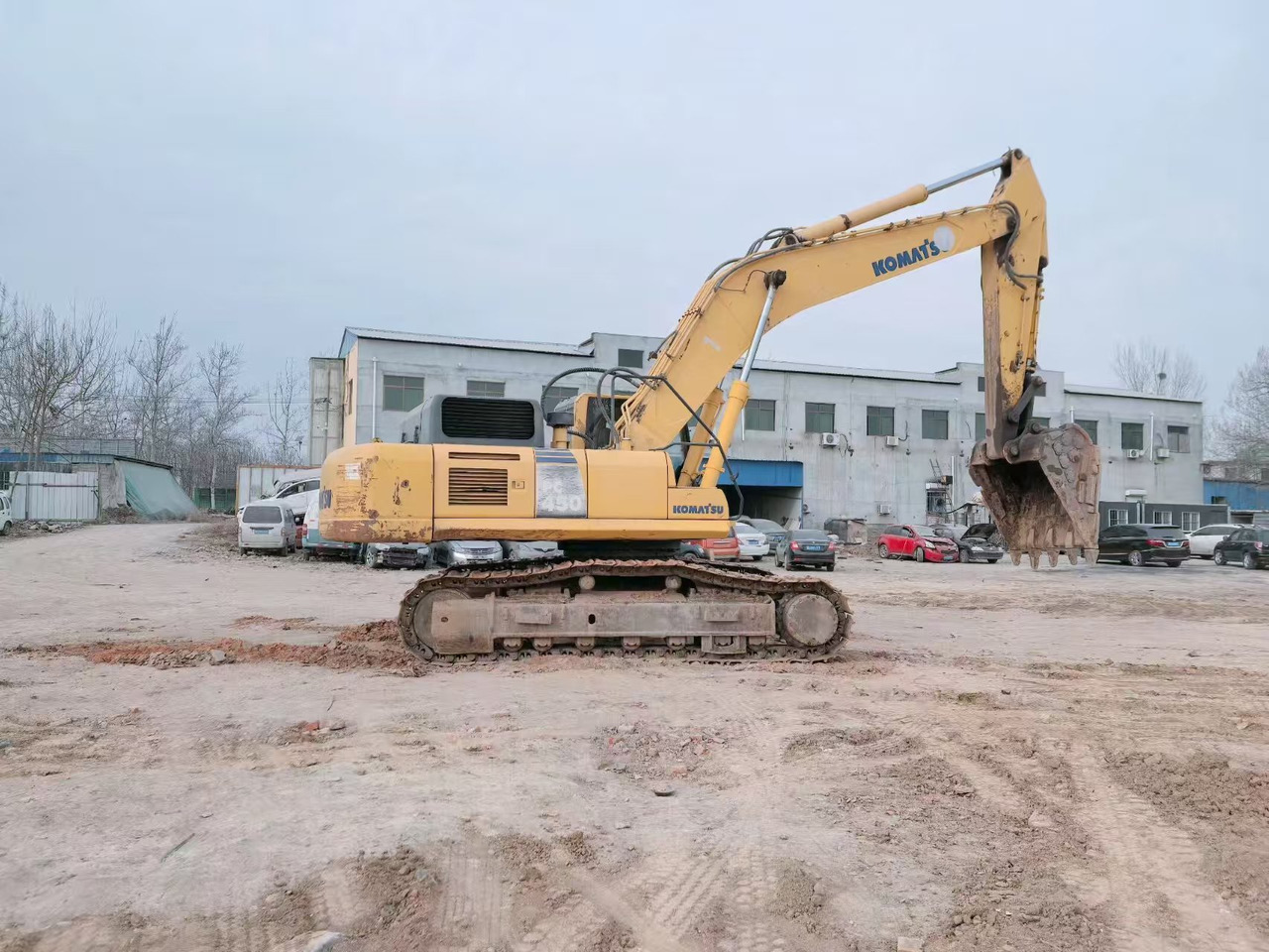 KOMATSU PC450-8 - מחפר סורק: תמונה 3 KOMATSU PC450-8 - מחפר סורק: תמונה 3