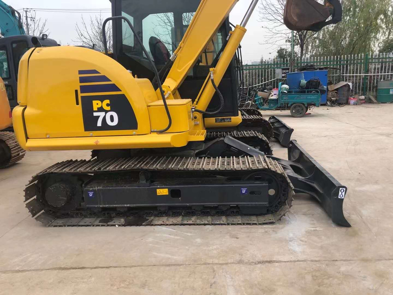 KOMATSU PC70-8 - מחפר סורק: תמונה 3 KOMATSU PC70-8 - מחפר סורק: תמונה 3