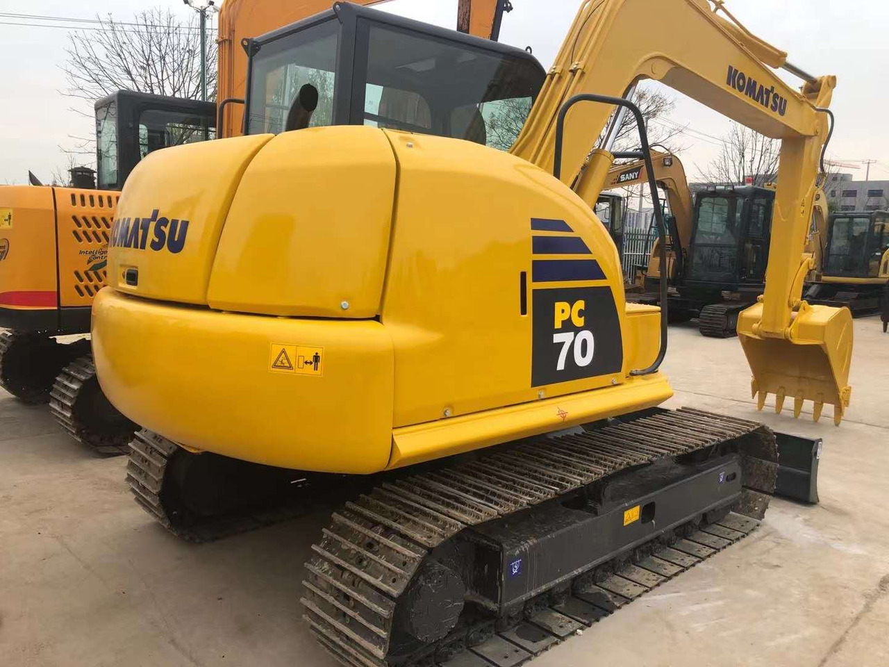 KOMATSU PC70-8 - מחפר סורק: תמונה 2 KOMATSU PC70-8 - מחפר סורק: תמונה 2