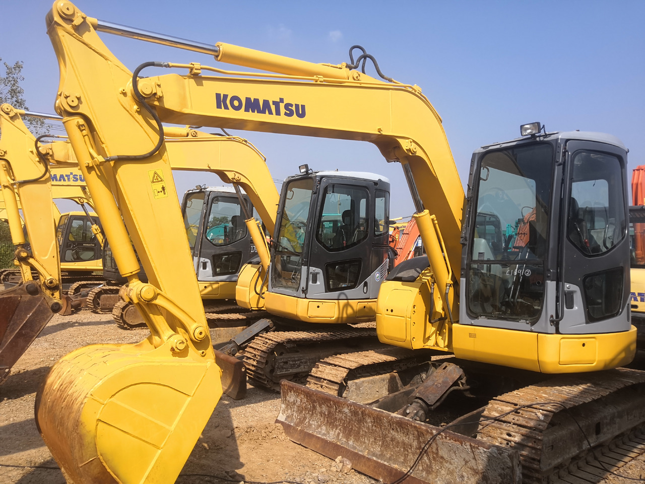 KOMATSU PC78US - מיני מחפר: תמונה 1 KOMATSU PC78US - מיני מחפר: תמונה 1