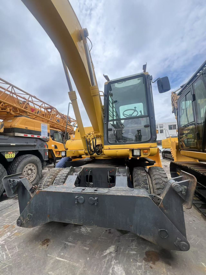 KOMATSU PW150 - מחפר גלגלים: תמונה 1 KOMATSU PW150 - מחפר גלגלים: תמונה 1