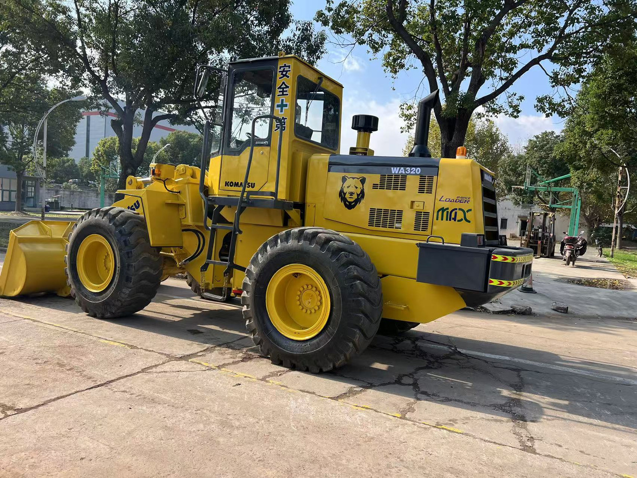 KOMATSU WA320-3 - מעמיס גלגלים: תמונה 3 KOMATSU WA320-3 - מעמיס גלגלים: תמונה 3