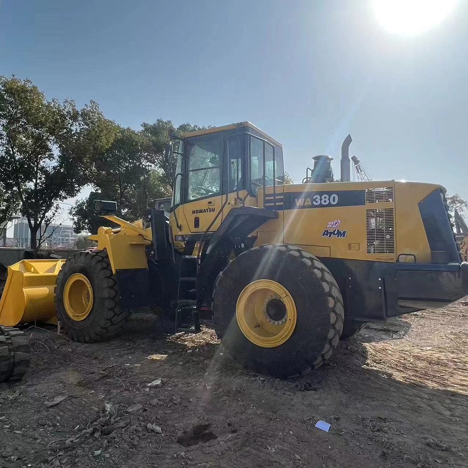 KOMATSU WA380-6 - מעמיס גלגלים: תמונה 1 KOMATSU WA380-6 - מעמיס גלגלים: תמונה 1