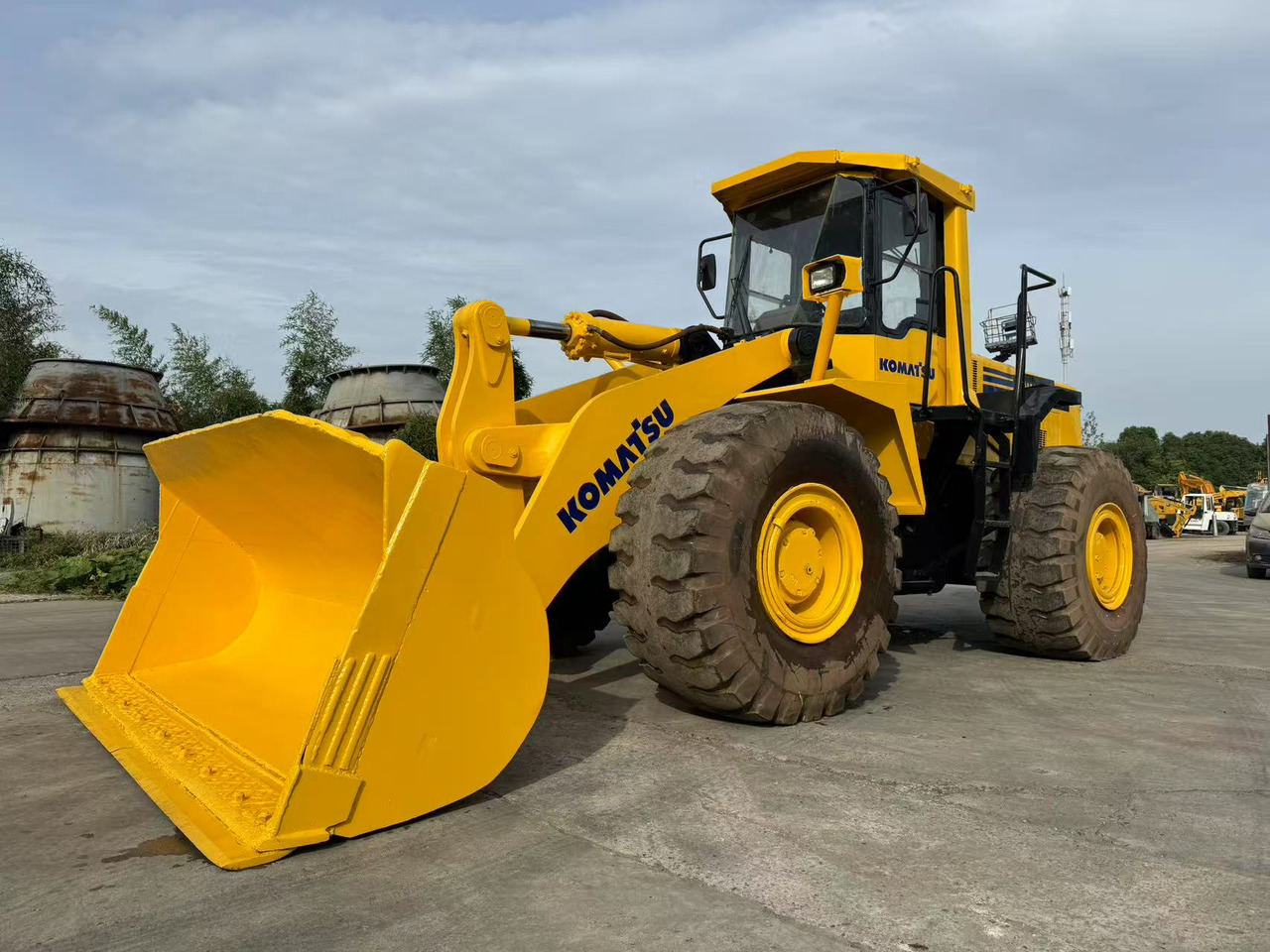 KOMATSU WA470-3 - מעמיס גלגלים: תמונה 4 KOMATSU WA470-3 - מעמיס גלגלים: תמונה 4