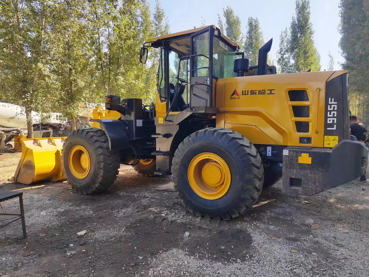 SDLG LG955F - מעמיס גלגלים: תמונה 1 SDLG LG955F - מעמיס גלגלים: תמונה 1