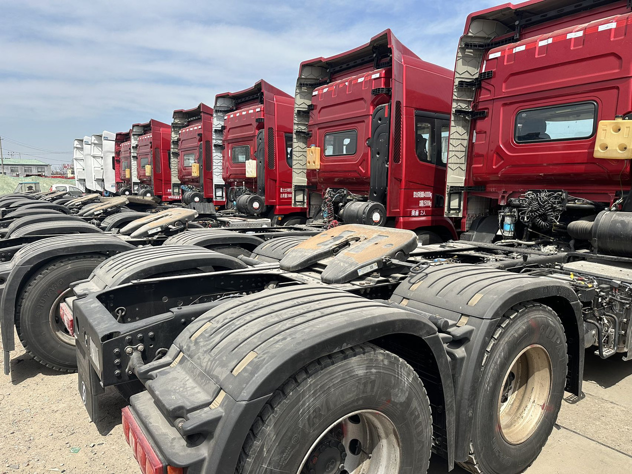 SHACMAN X5000 6x4 - יחידת טרקטור: תמונה 2 SHACMAN X5000 6x4 - יחידת טרקטור: תמונה 2