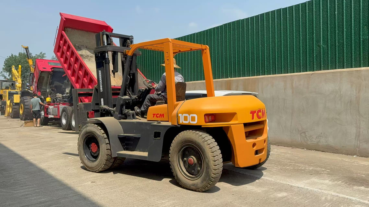 TCM FD100 - מלגזת סולר: תמונה 3 TCM FD100 - מלגזת סולר: תמונה 3