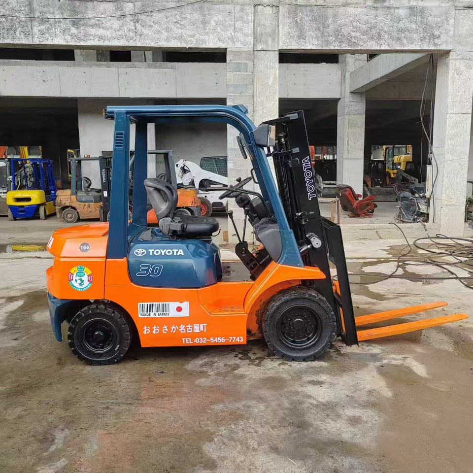 TOYOTA 62-7FD30 - מלגזת סולר: תמונה 2 TOYOTA 62-7FD30 - מלגזת סולר: תמונה 2