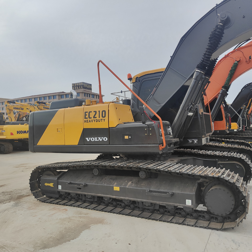 VOLVO EC210 - מחפר סורק: תמונה 1 VOLVO EC210 - מחפר סורק: תמונה 1